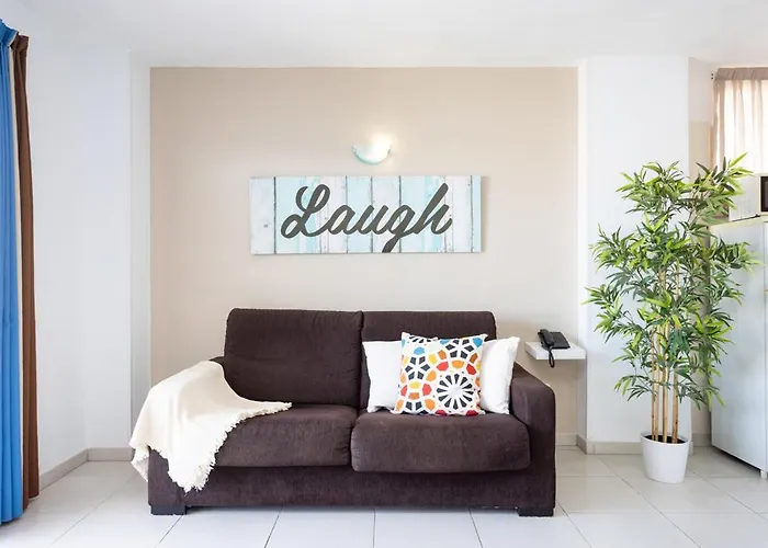 Apartament Comodororavel