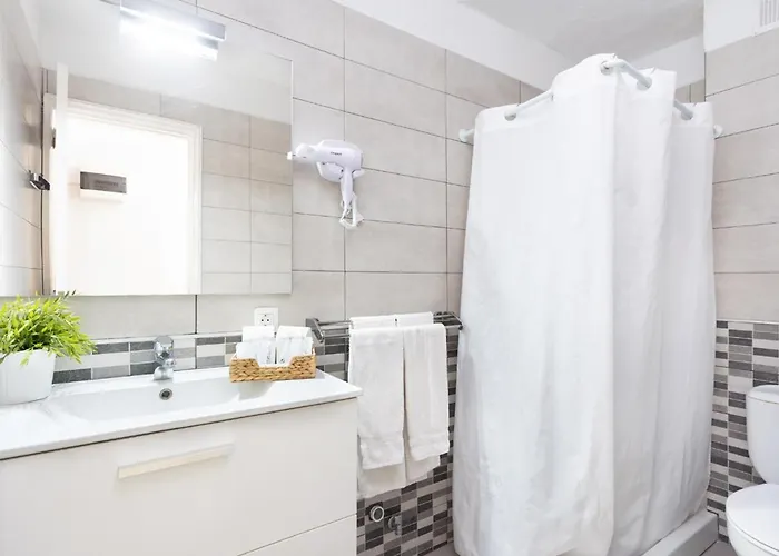 Comodororavel Apartament *